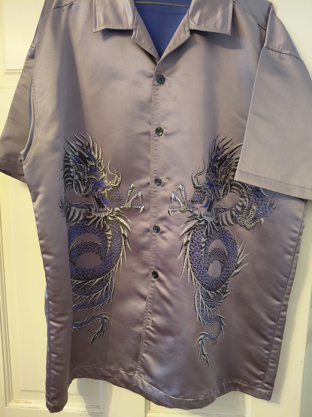 ODO Sateen. Men's Gun-Metal Gray Short-Sleeve Button-Up W/ Dragon Embroidery